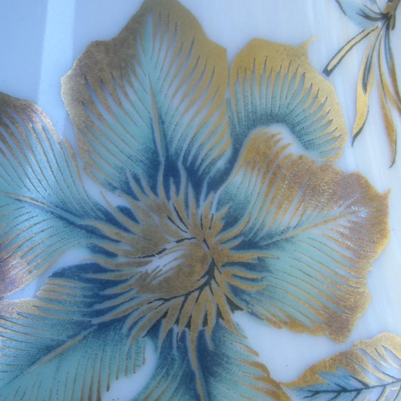 Vintage Kaiser Floral Design Porcelain Vase - Picture 16 of 16